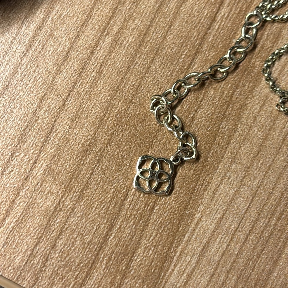 Kendra Scott Elisa Necklace - Picture 4 of 5